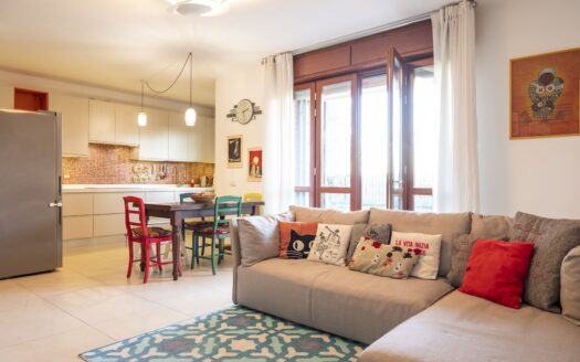 VALSAMOGGIA – BAZZANO – TRICAMERE BISERVIZI CON GIARDINO