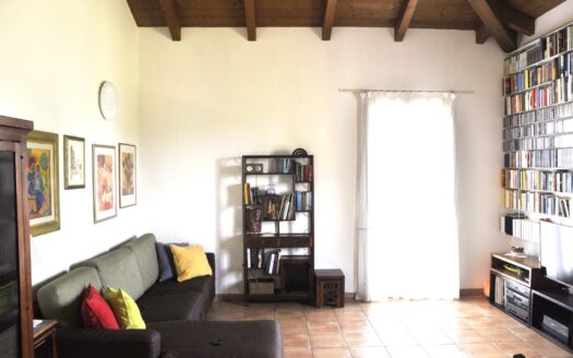 ANZOLA DELL’EMILIA – BICAMERE CON STUDIO E GRANDE GARAGE