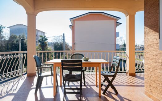 SAGRADO (GO) – VILLA BIFAMILIARE