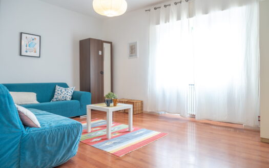 UDINE – VIA CACCIA – TRICAMERE CON CANTINA E POSTO AUTO